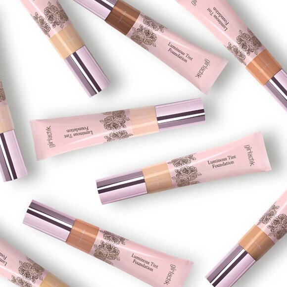 Girlactik - 2-in-1 Luminous Tint Foundation - Picture 4 of 6